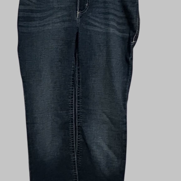 Kut from the Kloth Blue Boot Cut Jeans Classic Style - Picture 6 of 8